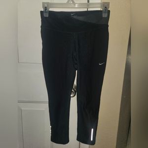 Nike capri leggings